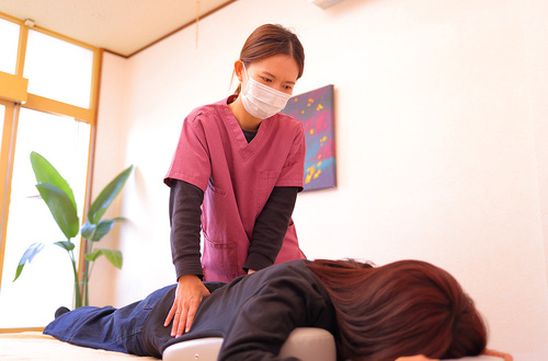 骨盤矯正とマッサージで日々の疲れもすっきり！