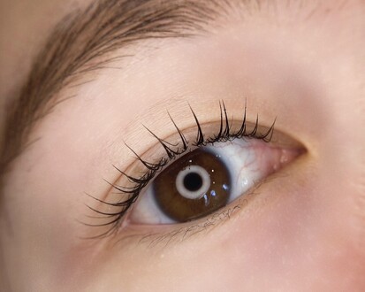 「パリジェンヌ」正規導入店☆確かな技術で目元を演出