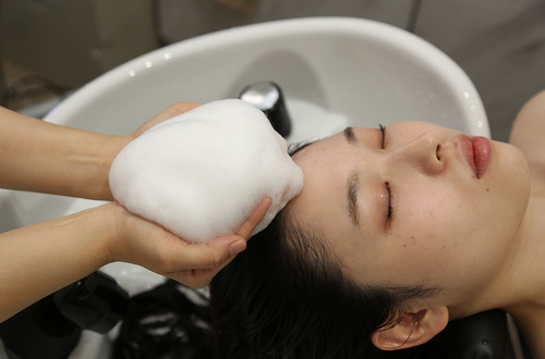 新登場！極上「頭浸浴ヘッドスパ」で心も髪もリセット