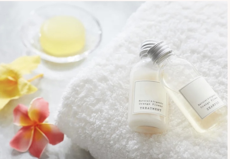 女性専用、完全予約制です。