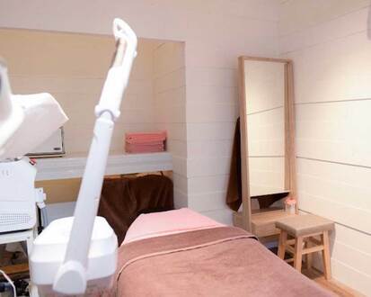 サロンは完全予約制