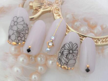 大人の女性に似合う上品なデザインが得意